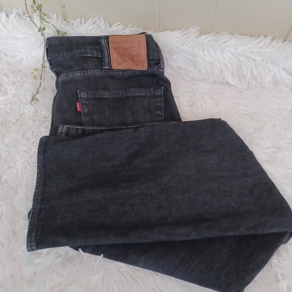 Levi's 513 Jeans Mens 38/32 Black Denim Relaxed Straight Leg Casual - Picture 1 of 6